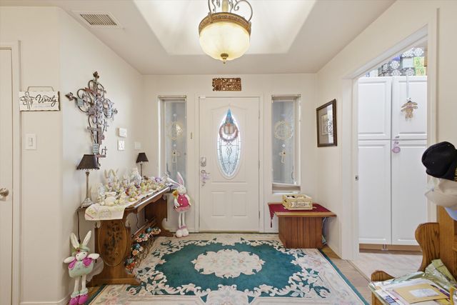 2711 Crimson Clover Street SW, Los Lunas, NM 87031