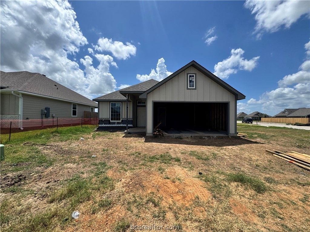 1527 Birdie Court, Navasota, TX 77868 — exterior
