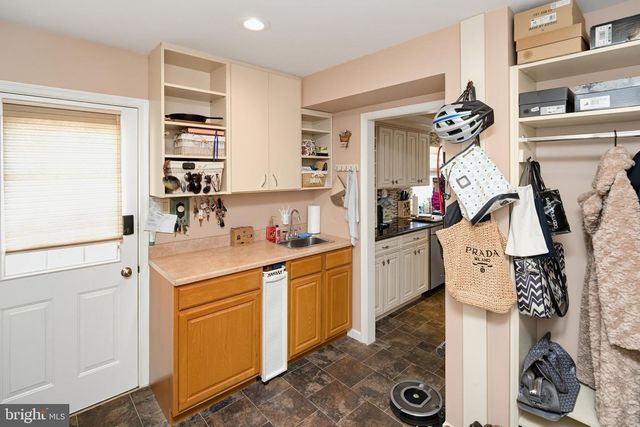 181 PHEASANT LN, Huntingdon Valley, PA 19006