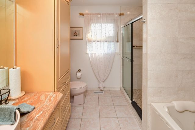 181 PHEASANT LN, Huntingdon Valley, PA 19006