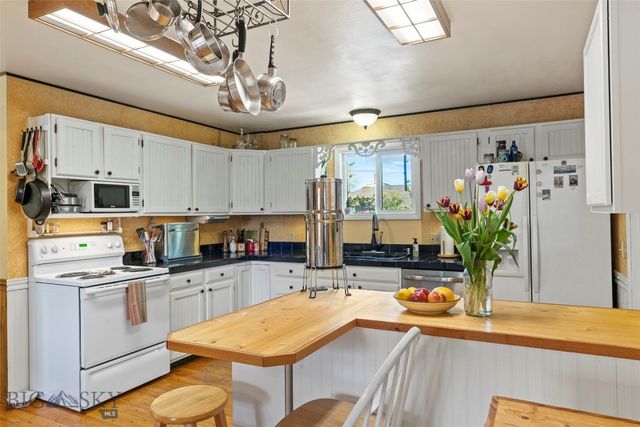 707 Montana Street, Belgrade, MT 59714