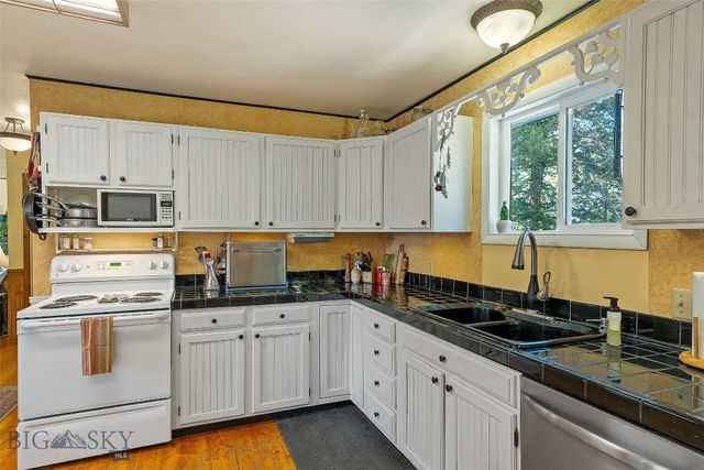 707 Montana Street, Belgrade, MT 59714