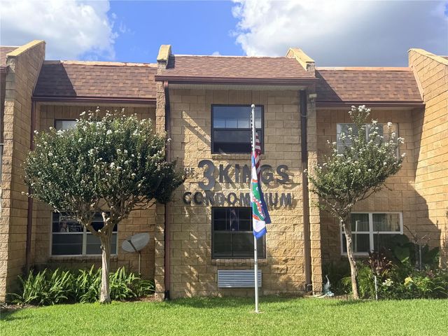2845 NE 3RD STREET 215, Ocala, FL 34470