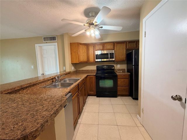 2845 NE 3RD STREET 215, Ocala, FL 34470
