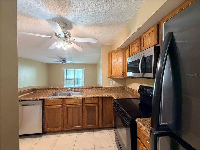 2845 NE 3RD STREET 215, Ocala, FL 34470