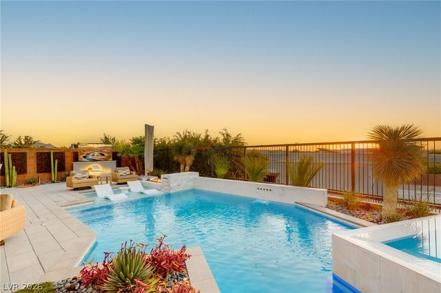 6100 Stone Rise Street, Las Vegas, NV 89135