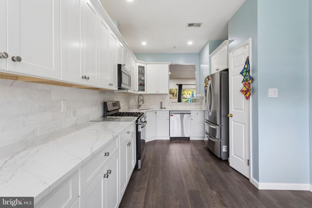 1505 BLOSSOM CIR, DAYTON, NJ 08810 — photo 3