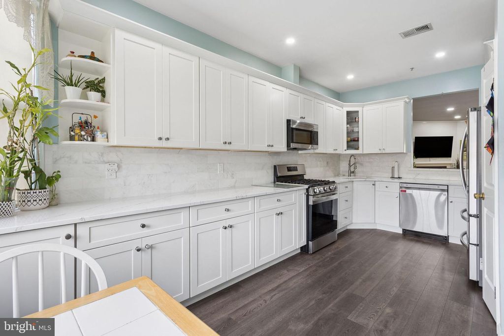 1505 BLOSSOM CIR, DAYTON, NJ 08810 — photo 4
