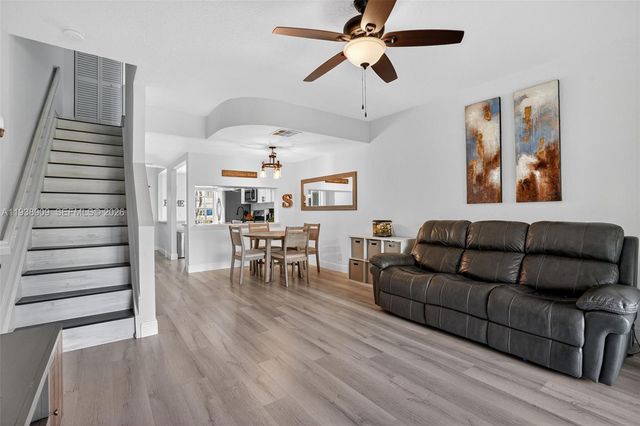 8251 San Carlos Cir, Tamarac, FL 33321