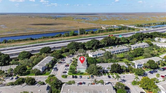 8251 San Carlos Cir, Tamarac, FL 33321