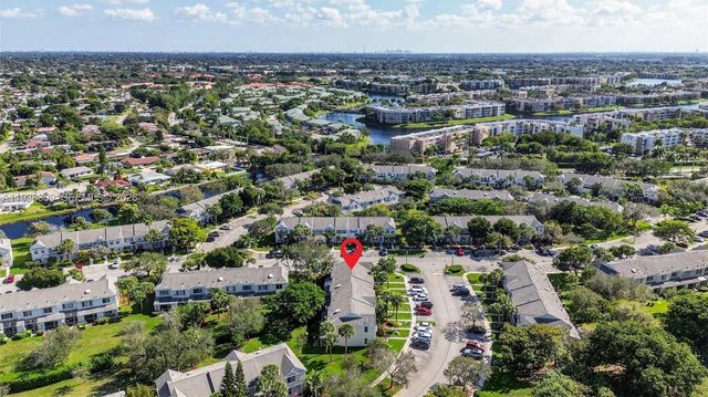 8251 San Carlos Cir, Tamarac, FL 33321