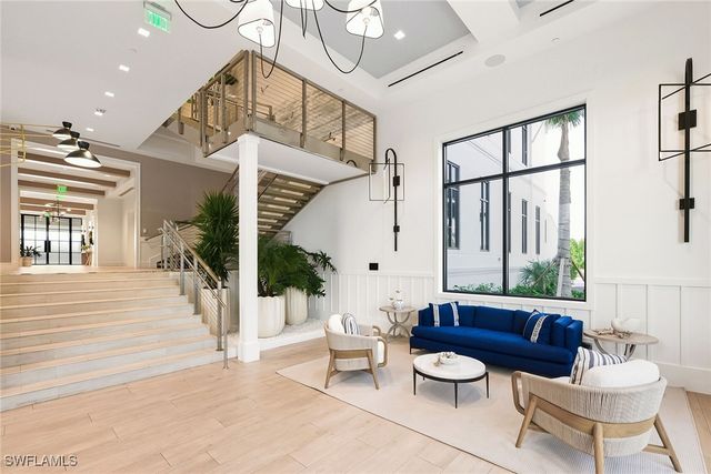 321 Hideaway CIR S, Marco Island, FL 34145