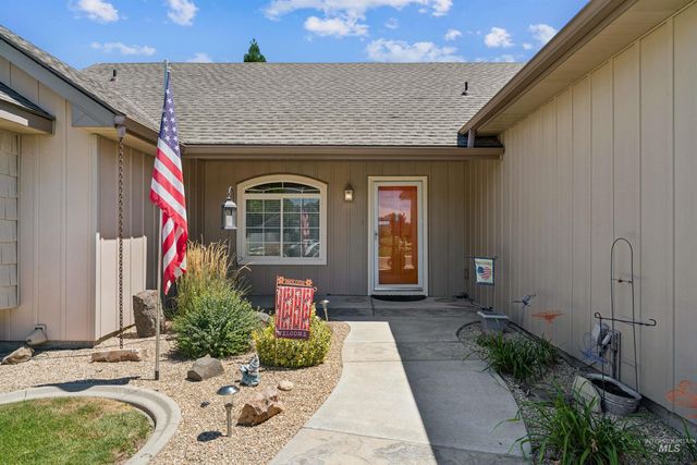 16566 N Yorkshire Lane, Nampa, ID 83687