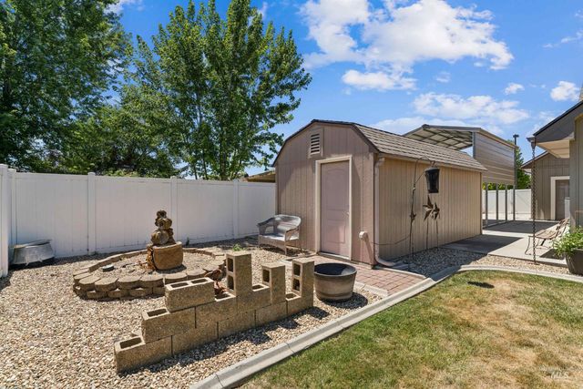16566 N Yorkshire Lane, Nampa, ID 83687