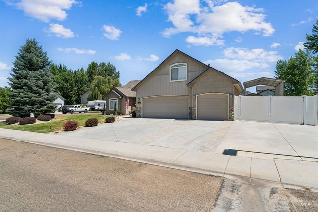 16566 N Yorkshire Lane, Nampa, ID 83687