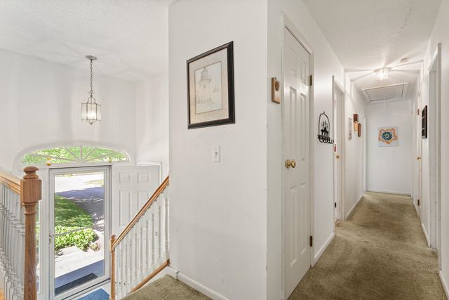10 Logwood Circle, Essex, VT 05452