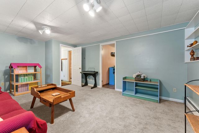 10 Logwood Circle, Essex, VT 05452