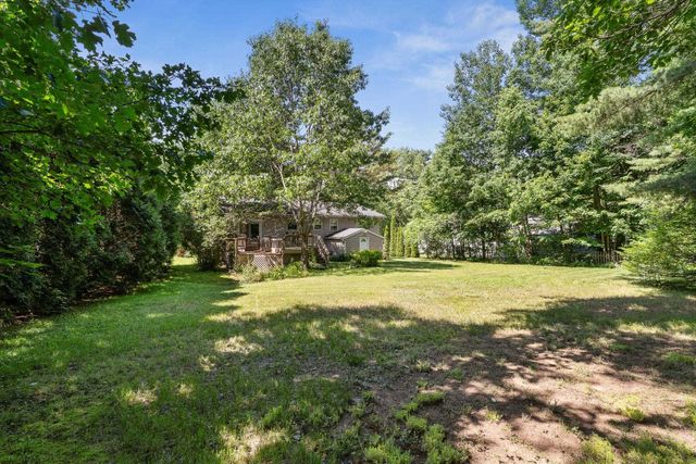 10 Logwood Circle, Essex, VT 05452