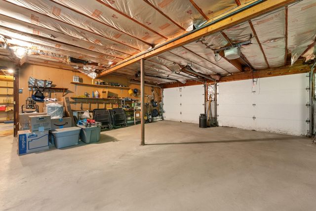 10 Logwood Circle, Essex, VT 05452
