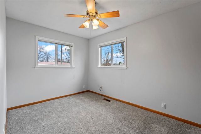 838 S Cherry Street, Siloam Springs, AR 72761