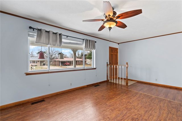 838 S Cherry Street, Siloam Springs, AR 72761