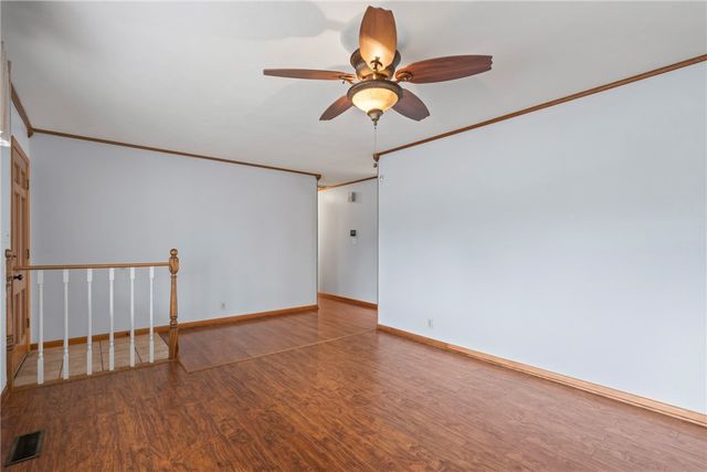 838 S Cherry Street, Siloam Springs, AR 72761