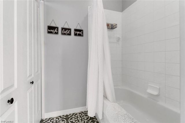 3830 Sawgrass WAY 2944, Naples, FL 34112
