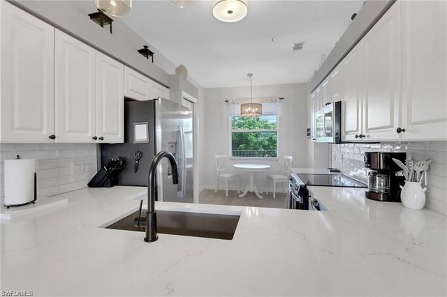 3830 Sawgrass WAY 2944, Naples, FL 34112