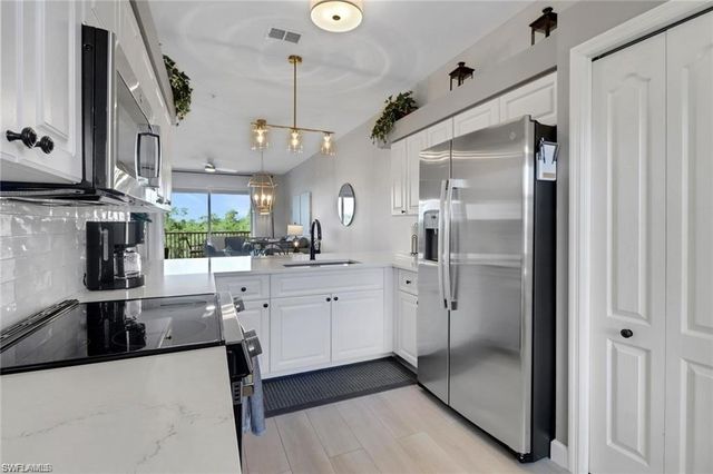 3830 Sawgrass WAY 2944, Naples, FL 34112