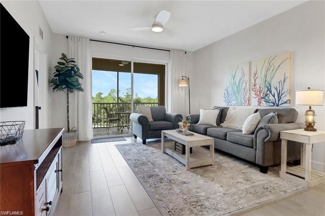 3830 Sawgrass WAY 2944, Naples, FL 34112