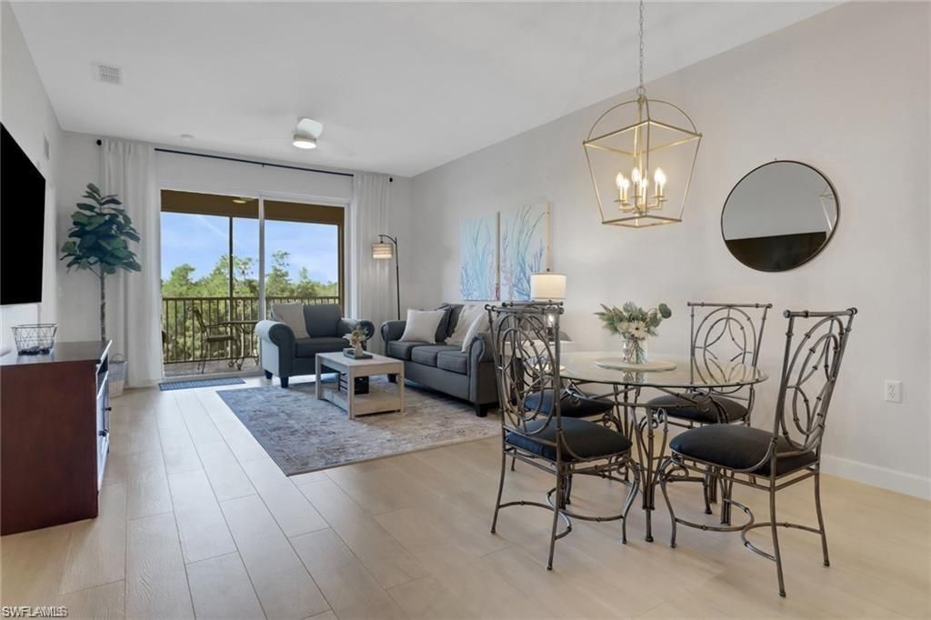 3830 Sawgrass WAY 2944, Naples, FL 34112