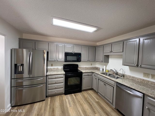 10 Pier Pointe, New Bern, NC 28562