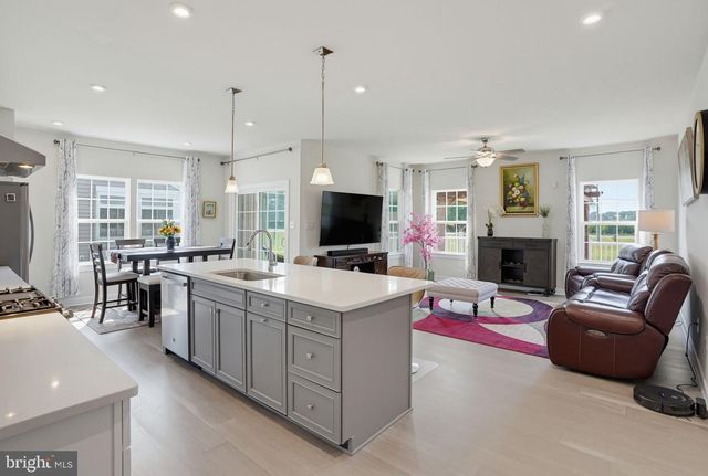 272 ANGLESEY DR, Middletown, DE 19709