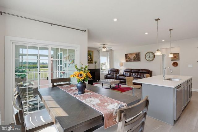 272 ANGLESEY DR, Middletown, DE 19709
