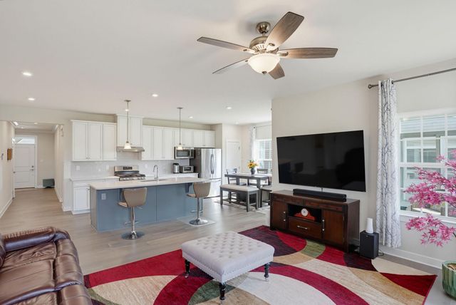272 ANGLESEY DR, Middletown, DE 19709