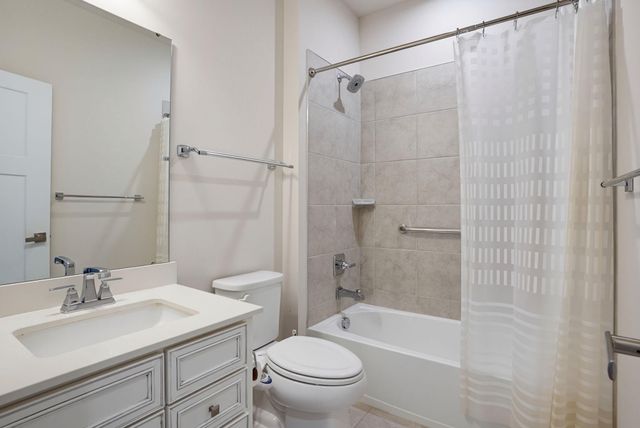 272 ANGLESEY DR, Middletown, DE 19709