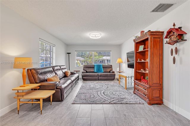 10115 44th Way S 409, Boynton Beach, FL 33436