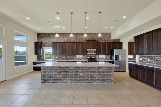 2895 Vista, New Braunfels, TX 78130