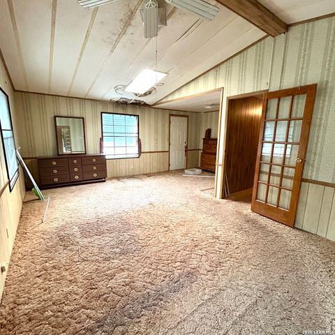 6332 Wildcat, Beeville, TX 78102