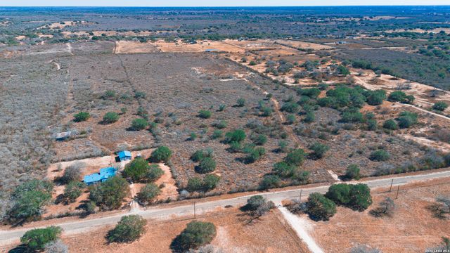 6332 Wildcat, Beeville, TX 78102