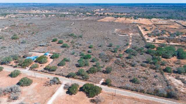 6332 Wildcat, Beeville, TX 78102