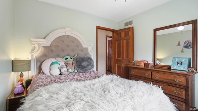 8531 Stand Ridge Run, Fort Wayne, IN 46825