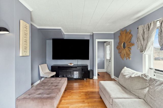 5 Eden Ct, Attleboro, MA 02703