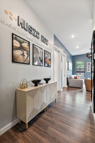 1014 16th Ave S Unit 104, Nashville, TN 37212