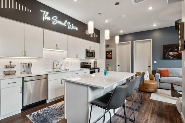 1014 16th Ave S Unit 104, Nashville, TN 37212