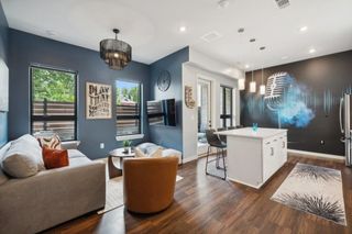 1014 16th Ave S Unit 104, Nashville, TN 37212