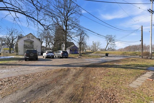 1965 Griswold Drive, Fort Wayne, IN 46805