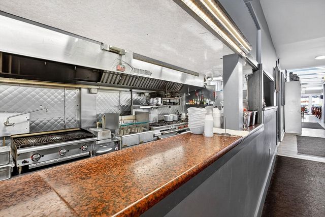 269-271 Commercial Street, Provincetown, MA 02657