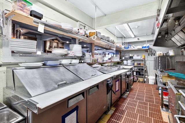 269-271 Commercial Street, Provincetown, MA 02657