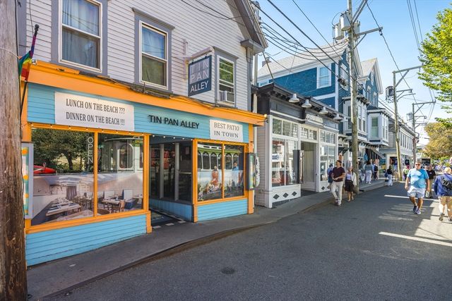269-271 Commercial Street, Provincetown, MA 02657